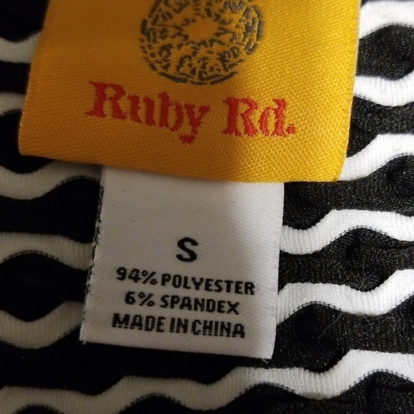 Ruby Rd short sleeve blouse size S - Picture 4 of 5